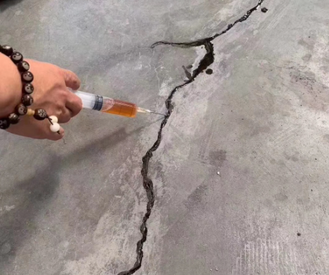 枫木镇混凝土裂缝修补技术详解​